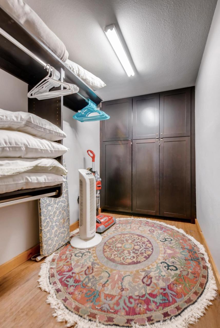 One-Bedroom Atrium Condo 05 브레켄리지 외부 사진